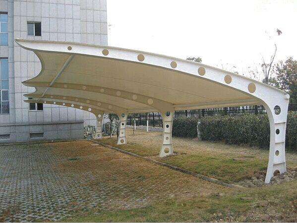 膜结构停车棚在什么地方适合？